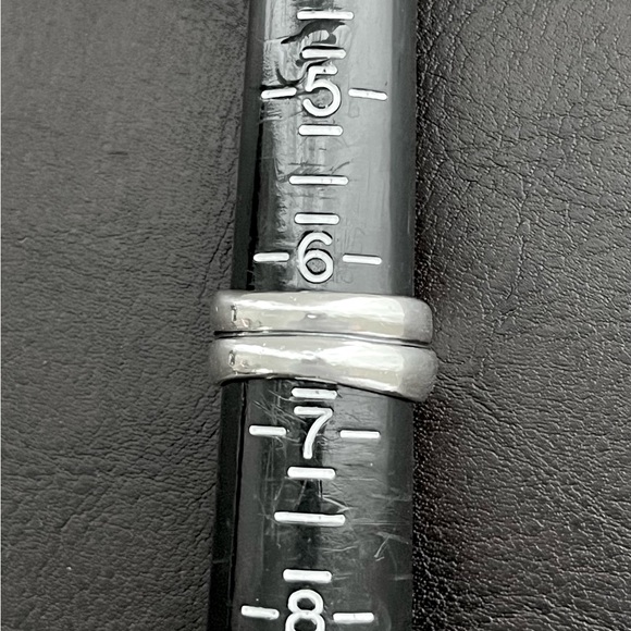 Retired James Avery sterling silver double band crossover ring Size 6.5 - Picture 12 of 13